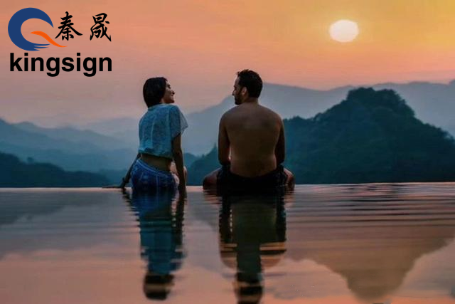 हावा सुन्नुहोस्, र फूलहरू फुल्नको लागि पर्खनुहोस् - होमस्टेमा एक्रिलिक इन्फिनिटी स्विमिंग पूल